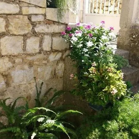 Marina Vendégház 3*