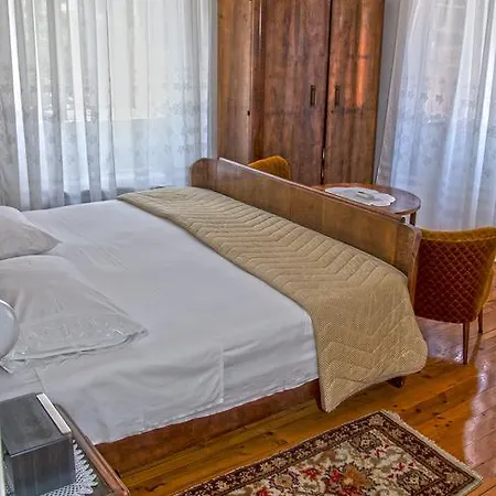 Guest house Marina Komiza